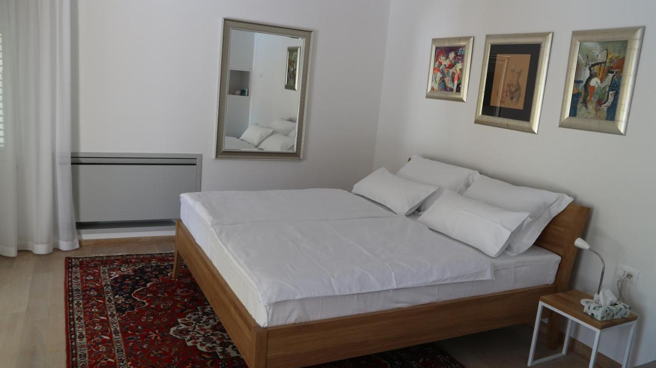 Apartament Haus Helga Rab Town Zewnętrze zdjęcie