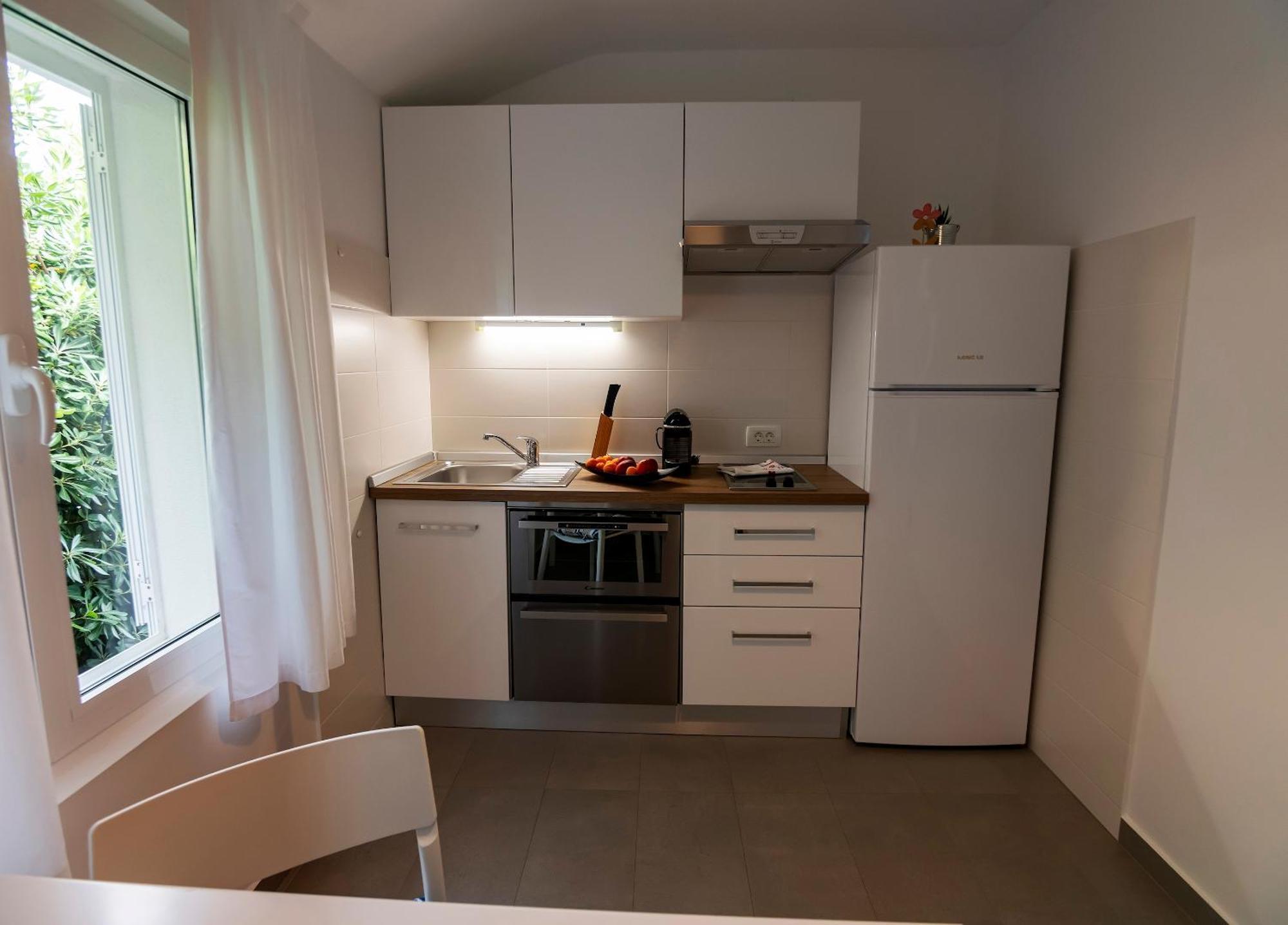 Apartament Haus Helga Rab Town Zewnętrze zdjęcie