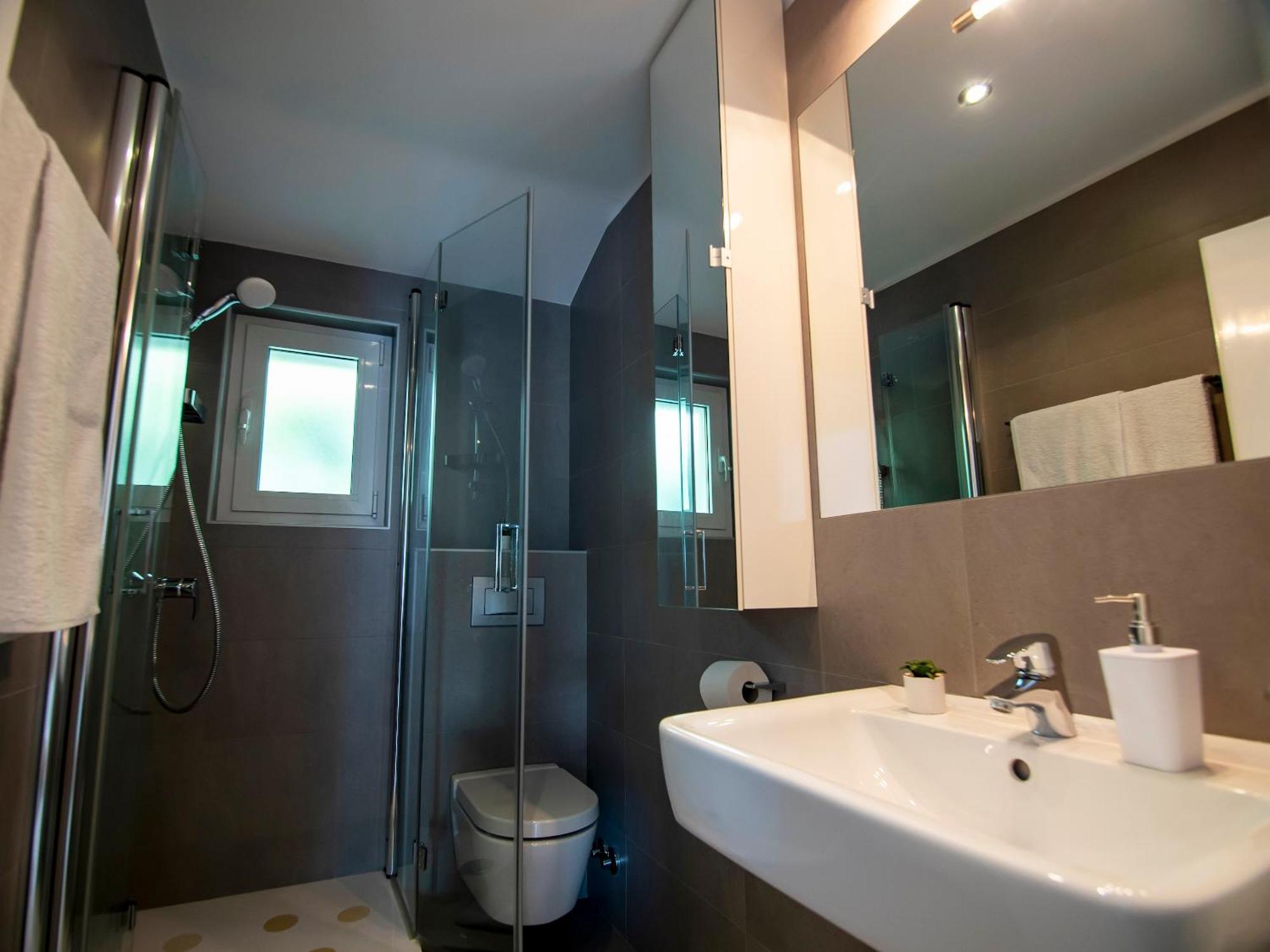 Apartament Haus Helga Rab Town Zewnętrze zdjęcie