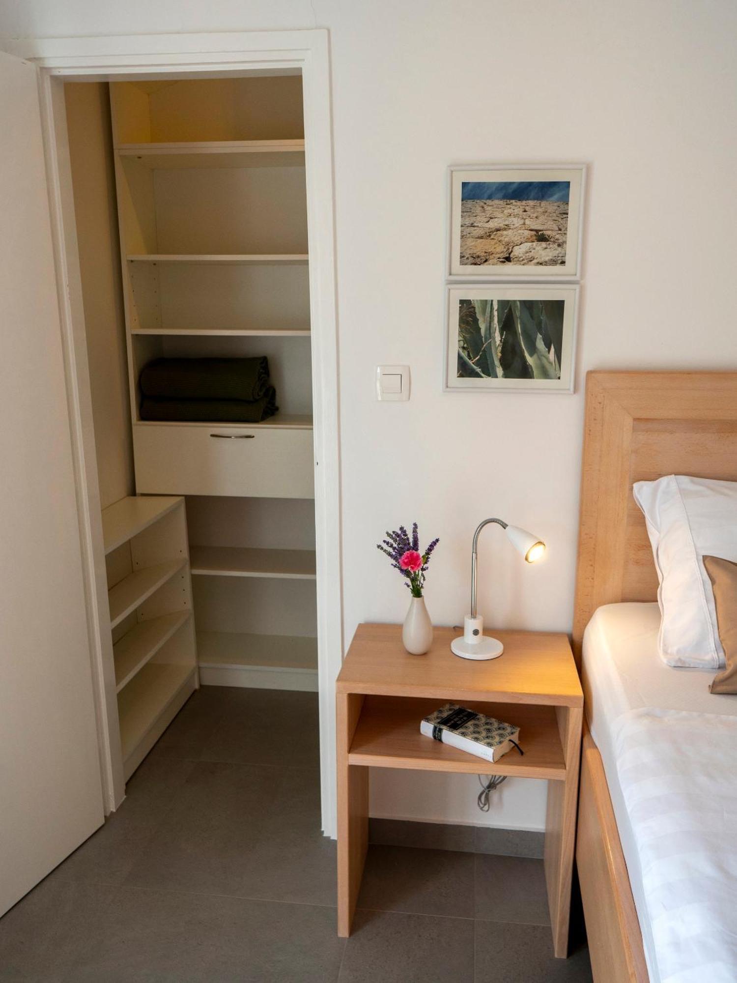 Apartament Haus Helga Rab Town Zewnętrze zdjęcie