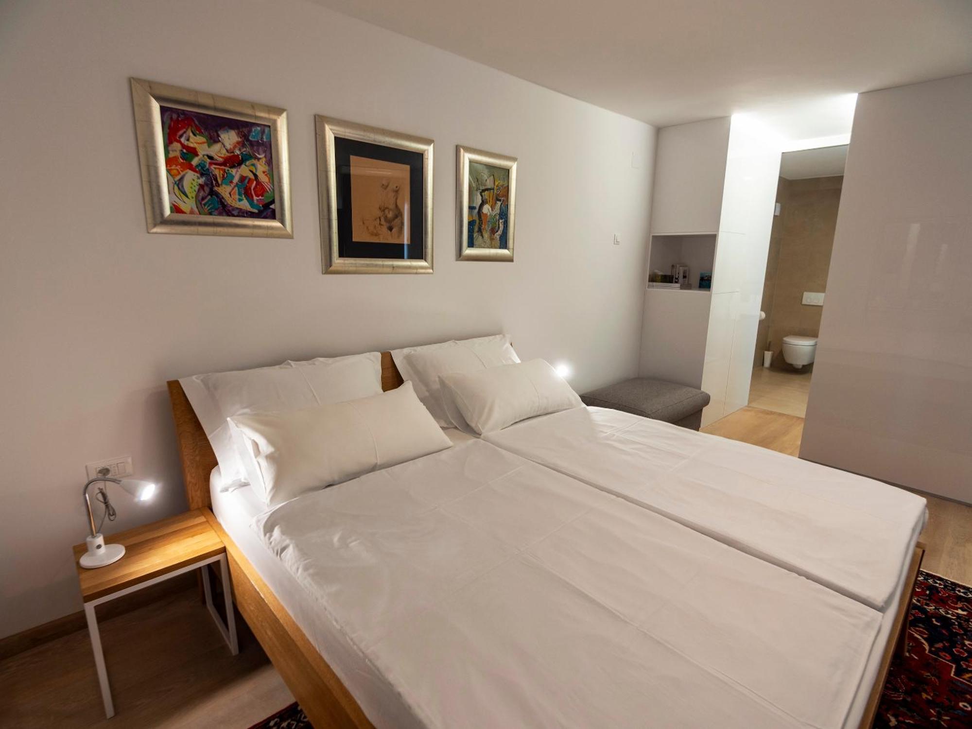 Apartament Haus Helga Rab Town Zewnętrze zdjęcie